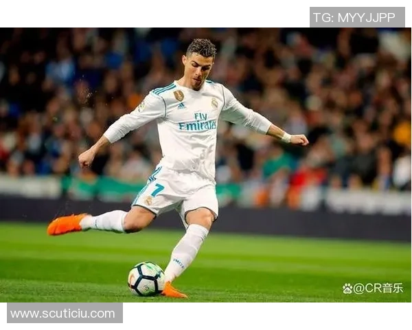 全场拼尽全力的足球球星展现坚持与激情的绿茵传奇 全场拼尽全力的足球球星展现坚持与激情的绿茵传奇