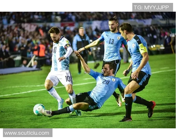 球星们的足球精彩瞬间集锦，技艺与激情碰撞的完美展示