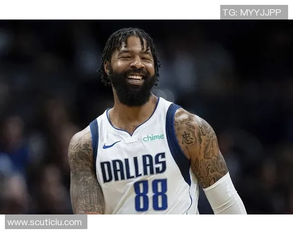 美国足球球星莫里斯简介及其在国际赛场的影响力分析