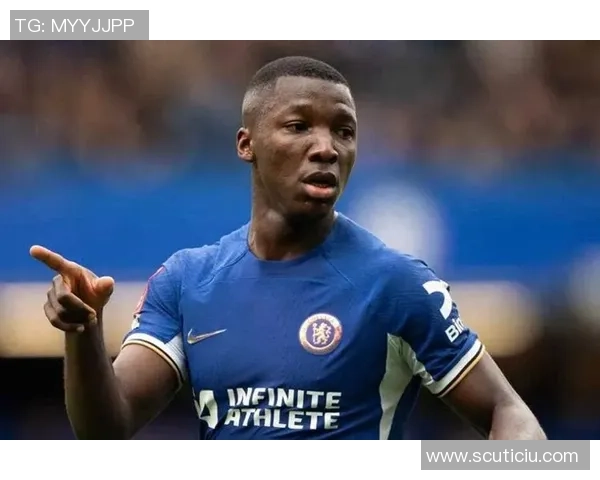 英国足球球星小胖子是谁 他为何在球场外也备受关注